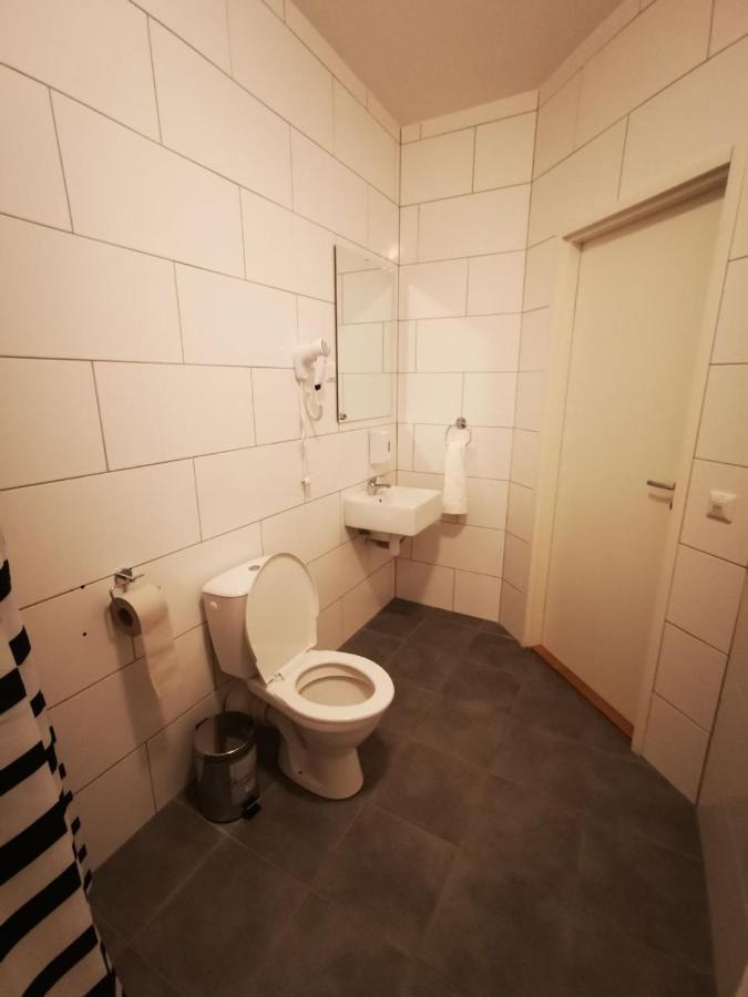 Oldtown Lux Hostel Tallinn Extérieur photo